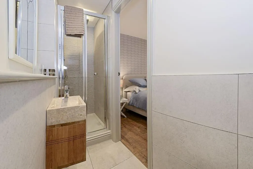 וויטבי Apartment West With Free Parking